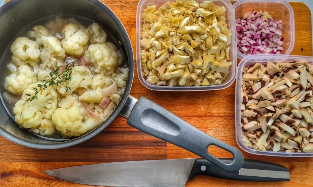 vegan mushroom tartare - preparation