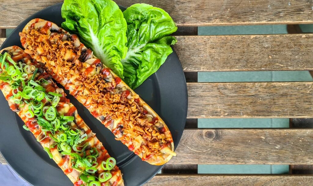 Toasted mushroom baguettes